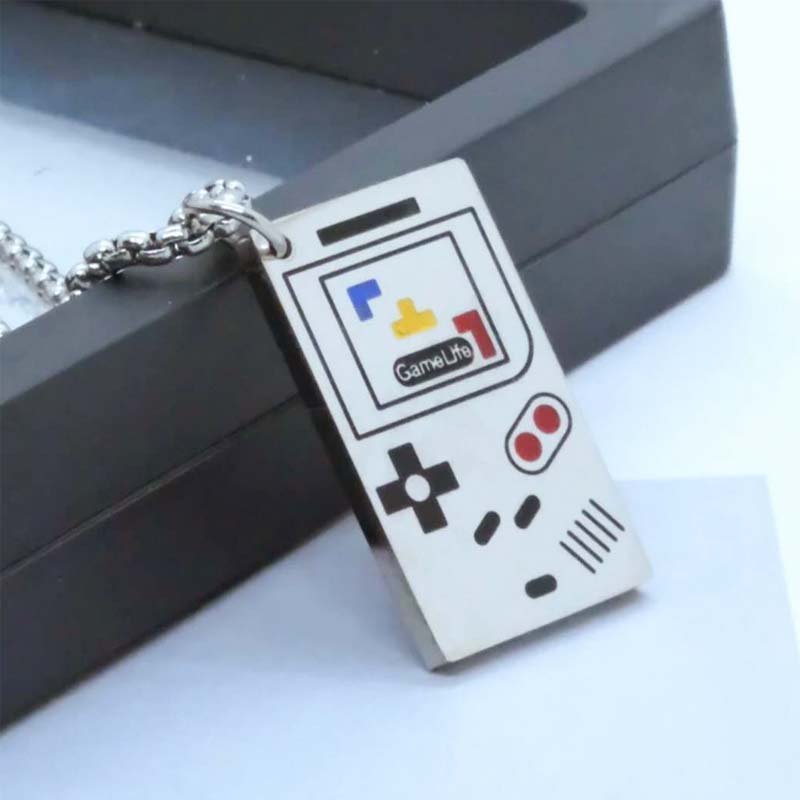 Collar "Game Life" – Consola Retro Pixelada | Estilo Urbano Unisex