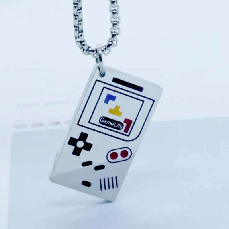 Collar "Game Life" – Consola Retro Pixelada | Estilo Urbano Unisex